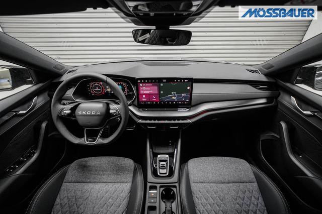 Skoda Octavia Combi Kombi 1,5 TSI m-HEV DSG Sportline -LAG. 