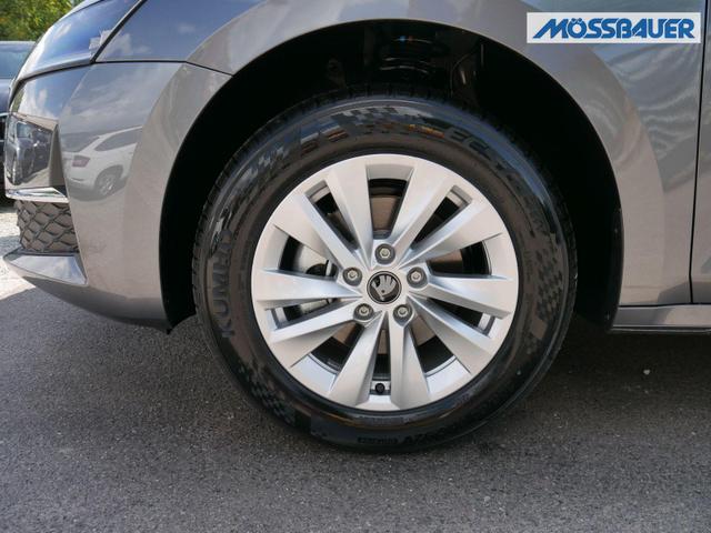 Skoda Octavia Combi Selection 2.0 TDI DSG *LED*PDC*NAVI*SHZ*AHK-SCHWENKBARE 16-ZOLL 