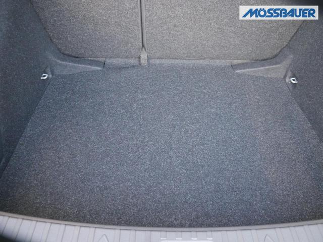 Skoda Scala Selection 1.0 TSI DSG*NAVI-ÜBER-SMARTLINK*PDC-HI*LED*TEMPOMAT*SHZ*DAB*KLIMA 