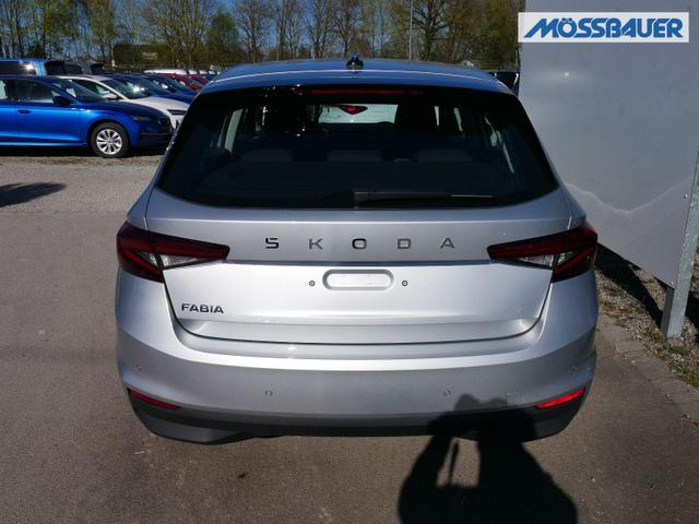 Skoda Fabia Selection 1.0 TSI *LED*PDC-HI*SMARTLINK*SHZ*BLUETOOTH*FRONT-ASSIST 