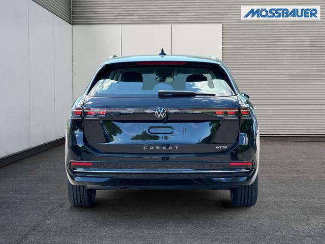 Volkswagen / Passat Variant / Schwarz / / / DSG+AHK+NAVI+MATRIX+MASSAGE+ACC+KAMERA