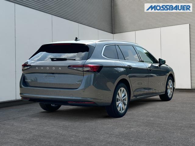 Skoda / Superb Combi / / / / DSG+4WD+NAVI+EL. HECKKL.+SHZ V+H