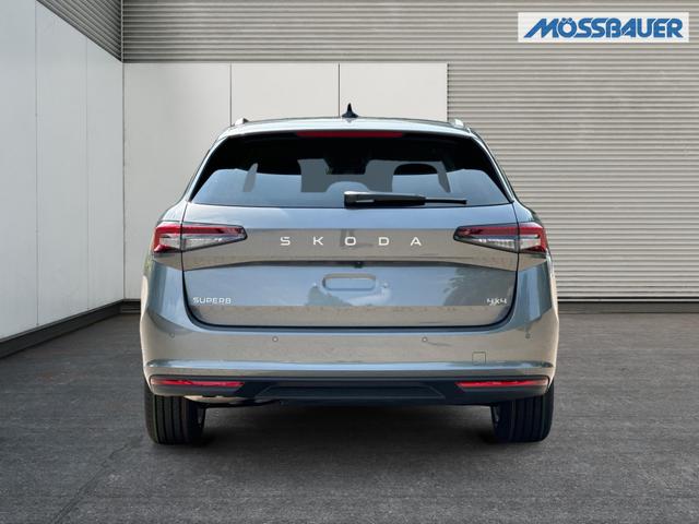 Skoda / Superb Combi / / / / DSG+4WD+NAVI+EL. HECKKL.+SHZ V+H