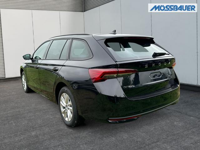 Skoda / Octavia Combi / Schwarz / / / NAVI+KAMERA+LED+EL. HECKKL.+SHZ
