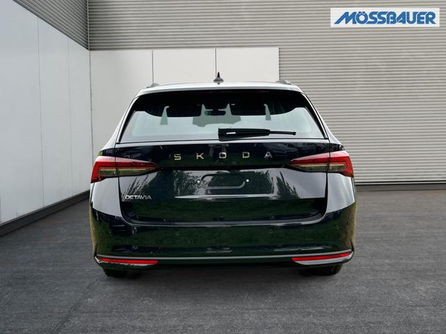 Skoda / Octavia Combi / Schwarz / / / NAVI+KAMERA+LED+EL. HECKKL.+SHZ