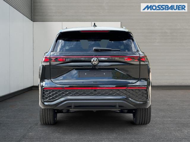 Volkswagen / Tayron / Schwarz / / / PANORMA+LED+AHK+EL. HECKKL.+PDC+20'' LM