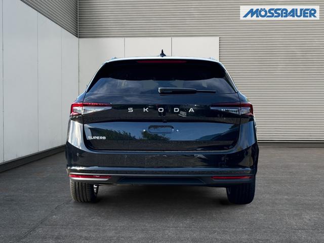 Skoda / Superb Combi / / / / AHK+NAVI+KAM+EL.HECKKL.+KESSY
