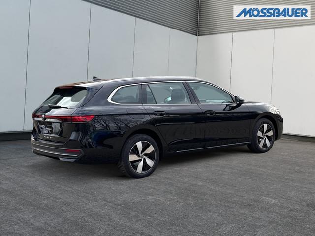 Volkswagen / Passat Variant / Schwarz / / / DSG+AHK+MASSAGE+NAVI+ACC+KAMERA+LED+17 ALU