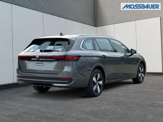 Volkswagen / Passat Variant / Grau / / / DSG+AHK+MASSAGE+NAVI+ACC+KAMERA+LED+17 ALU