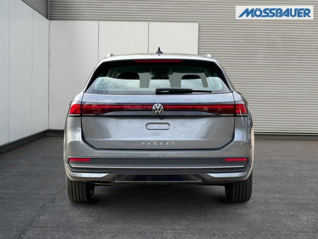 Volkswagen / Passat Variant / Grau / / / DSG+AHK+MASSAGE+NAVI+ACC+KAMERA+LED+17 ALU