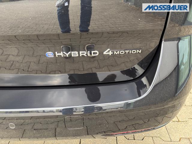 Volkswagen T7 California Beach Camper 1.5 eHybrid (Plug-In-Hybrid) 245PS ALLRAD DSG (AUTOMATIK), 17" Alu, Mini-Küche, Privacy-Glas, Aufstelldach, Klimaanlage, Parksensoren vorne und hinten, Digital Cockpit Pro, Radio Ready2Discover 10" + Wireless App-Connect,SIDE ASSIST, ACC, LED-Scheinwerfe 