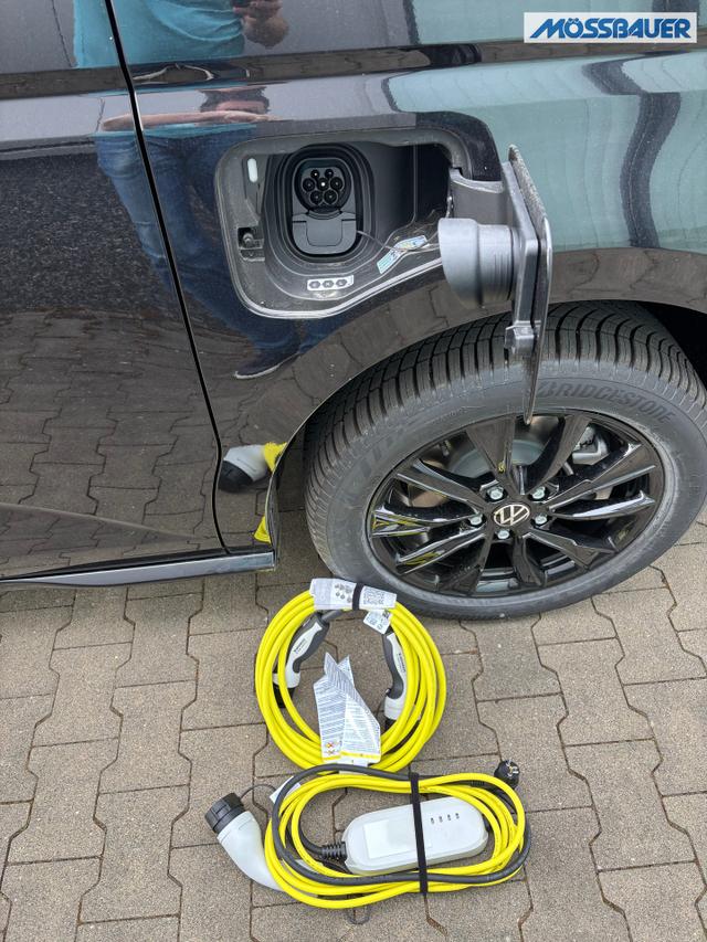 Volkswagen T7 California Beach Camper 1.5 eHybrid (Plug-In-Hybrid) 245PS ALLRAD DSG (AUTOMATIK), 17" Alu, Mini-Küche, Privacy-Glas, Aufstelldach, Klimaanlage, Parksensoren vorne und hinten, Digital Cockpit Pro, Radio Ready2Discover 10" + Wireless App-Connect,SIDE ASSIST, ACC, LED-Scheinwerfe 