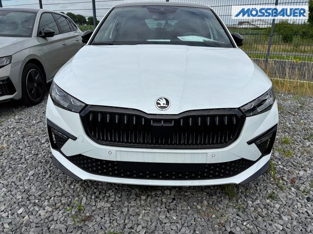 Skoda Scala Monte Carlo 1.5 TSI 150PS DSG, MOON-WHITE MET, Panoramadach, 17"Alu, Climatronic, MATRIX-LED, Kessy, Verlängerte Heckscheibe, SunSet, Parksensoren vorn/hinten, Rückfahrkamera, Tempomat, Winter-Paket, Sport-M-Lederlenkrad beheizt, Virtual Cockpit, Radio 8", SmartLin 