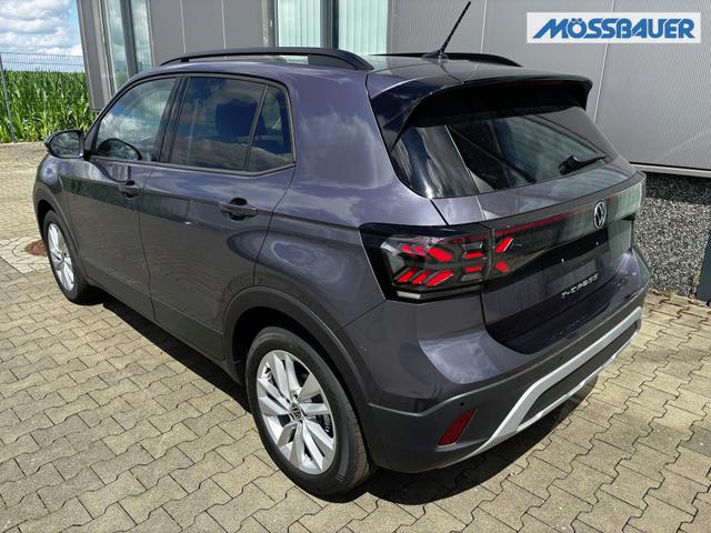 Volkswagen T-Cross LIFE 1.5 TSI 150PS DSG/AUTOMATIK, Rauch-Grau-Metallic, Parksensoren hinten, Rückfahrkamera, Privacy-Glas, Sitzheizung, Climatronic, IQ LIGHT MATRIX-LED, Radio Ready2Discover+App-Connect, 17" Alu, KEYLESS, Lendenwirbelstützen vorn, M-Lederlenkrad, Dachreling 