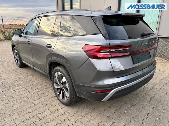 Skoda Kodiaq Selection 1.5 TSI mHEV 150PS DSG, 3J. Garantie, STANDHEIZUNG, 19" Alu, MATRIX-LED, NAVI 13", Alarm, Anhängerkupplung, Elektr. Heckklappe, ACC, 3Z-Climatronic, KESSY, Sitzheizung, Parksensoren v/h, Kamera, Fahrersitz elektr/Memory, Lederlenkrad beheizt, Virtual Coc 