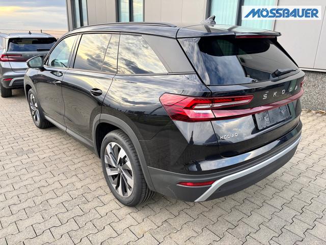 Skoda Kodiaq Selection 1.5 TSI mHEV 150PS DSG, 3J. Garantie, STANDHEIZUNG, 19" Alu, MATRIX-LED, NAVI 13", Alarm, Anhängerkupplung, Elektr. Heckklappe, ACC, 3Z-Climatronic, KESSY, Sitzheizung, Parksensoren v/h, Kamera, Fahrersitz elektr/Memory, Lederlenkrad beheizt, Virtual Coc 