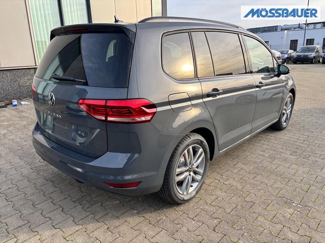 Volkswagen Touran Comfortline 1.5 TSI 150 PS Klima, Parksensoren vo/hi, ACC-Tempomat, Nebelscheinwerfer, Radio Ready2Discover 8", M-Lederlenkrad, Abgedunkelte Scheiben, Dachreling, Digital Cockpit 8" 