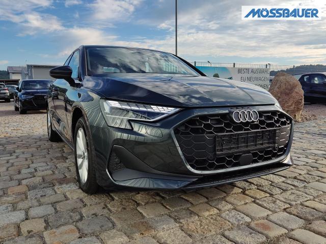 Audi / A3 Sportback / Grau / / / 