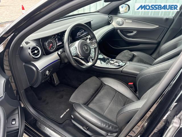Mercedes-Benz / E-Klasse Limousine / Schwarz / / / 