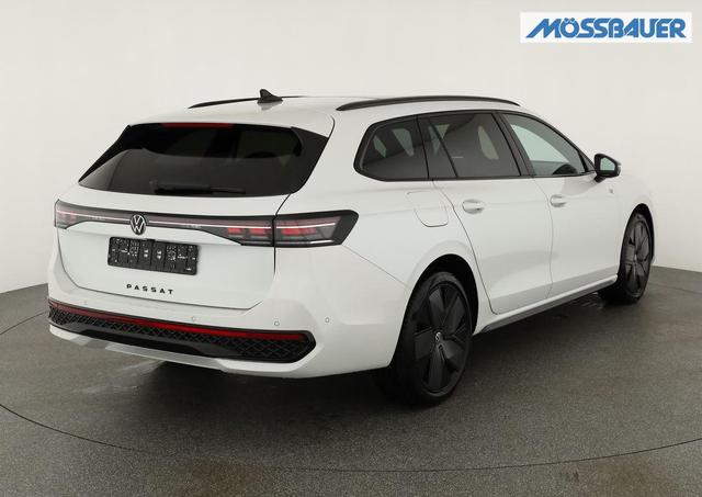 Volkswagen Passat Variant 1.5 TSI eHybrid 200 kW R-Line Black, Pano, AHK, AreaView, 19-Zoll 