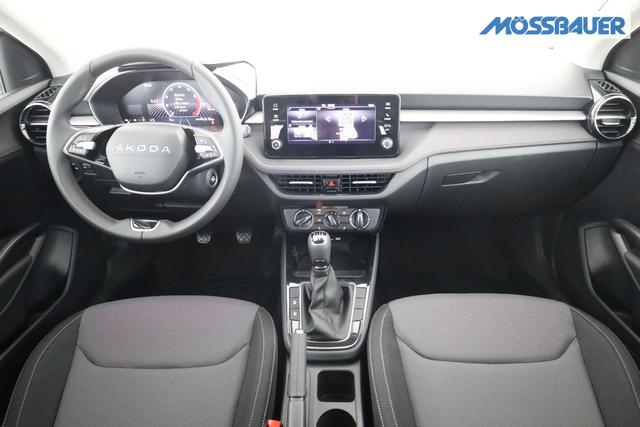 Skoda Fabia Selection 1.0 TSI Selection, AHK, Tempomat, Ladeboden, Park, Winterpaket, SmartLink, 4-J Garantie 