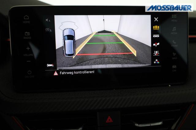 Skoda Kamiq Monte Carlo 1.0 TSI DSG Carlo, Matrix, AHK, 18-Zoll, Pano, Navi, el.Klappe, 5 J.-Garantie 