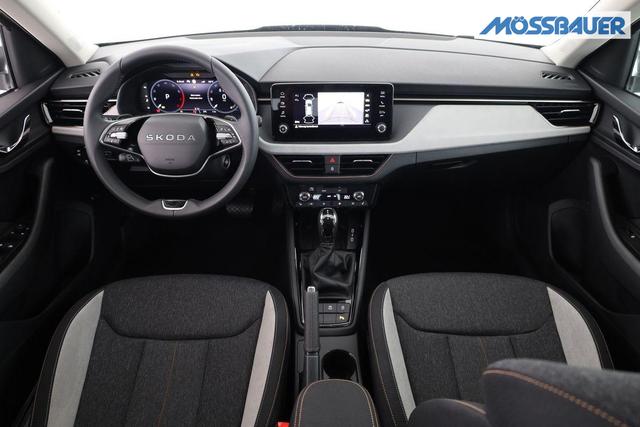 Skoda Kamiq Selection 1.0 TSI DSG 130 Jahre, AHK, LED, Side, ACC, Kamera, el. Klappe, Winter, 17-Zoll 