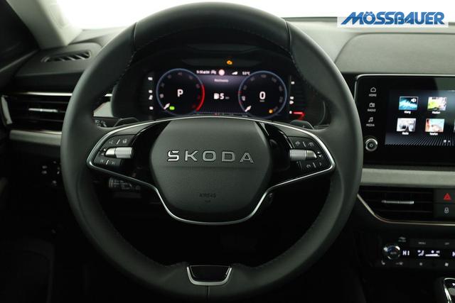 Skoda Kamiq Selection 1.0 TSI DSG 130 Jahre, LED, Side, ACC, Kamera, el. Klappe, Winter, 17-Zoll 