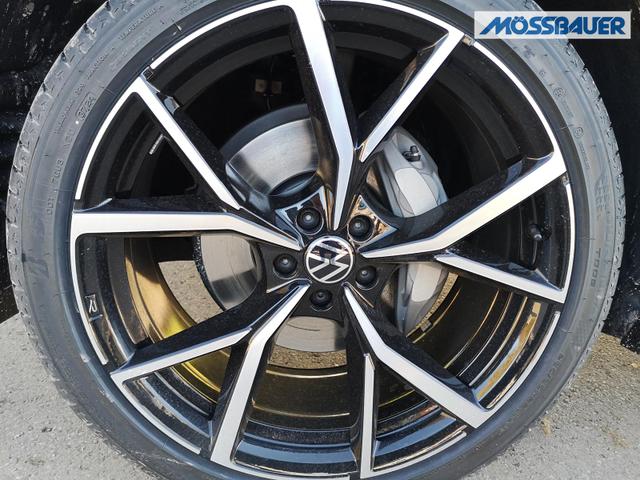 Volkswagen Touareg 3.0 TDI 210 kW 4Motion R-Line V6 UPE 113.880 € 