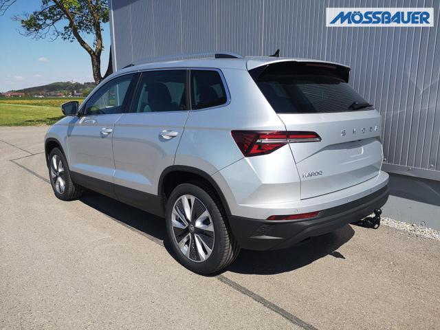 Skoda Karoq Selection 2.0 TDI DSG 4x4 GV5 AHK 18 Ladeb 