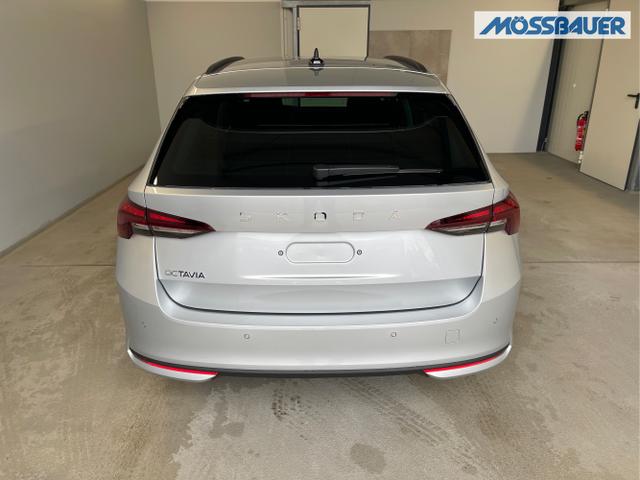 Skoda / Octavia Combi / Silber / / / DSG AHK+Sitzheizung+App Connect