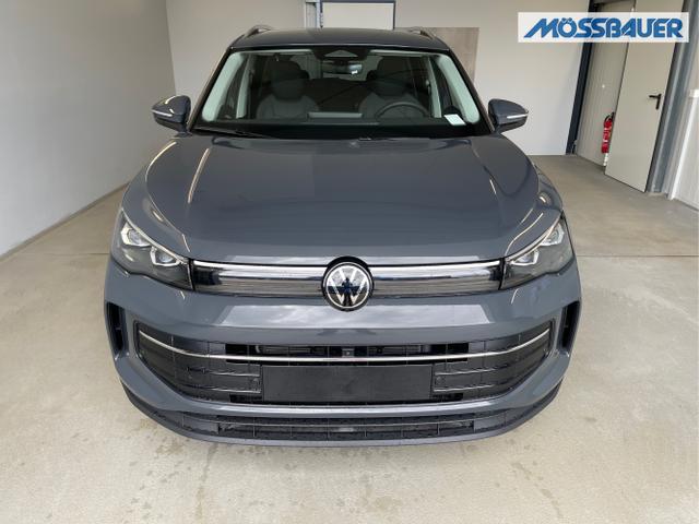 Volkswagen / Tiguan / Grau / / / 150PS DSG 360°Kamera+IQ.Light