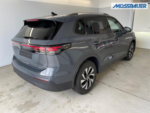 Volkswagen / Tiguan / Grau / / / 150PS DSG 360°Kamera+IQ.Light