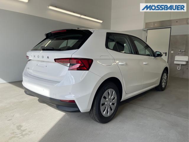 Skoda / Fabia / Weiß / / / 115PS Sitzheizung + App Connect