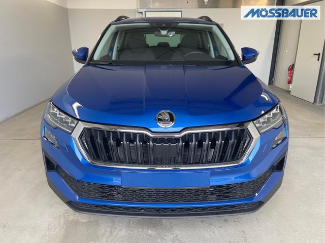 Skoda / Karoq / Blau / / / 150PS DSG AHK+Kessy
