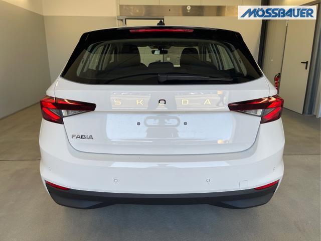 Skoda / Fabia / Weiß / / / 115PS App Connect