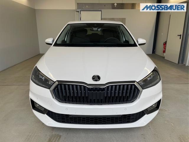 Skoda / Fabia / Weiß / / / 115PS DSG AHK+Kamera