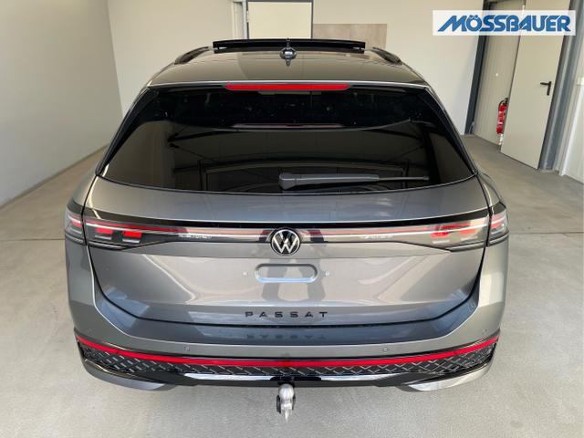 Volkswagen / Passat Variant / Grau / / / 265PS AHK+Pano+Harman Kardon