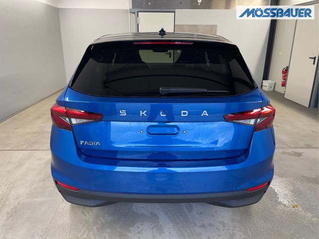 Skoda / Fabia / Blau / / / Selection 115PS DSG AHK+Dynamic+Kamera+Kessy+Alu16+Sitzheiz+Climatron+PDCvohi 