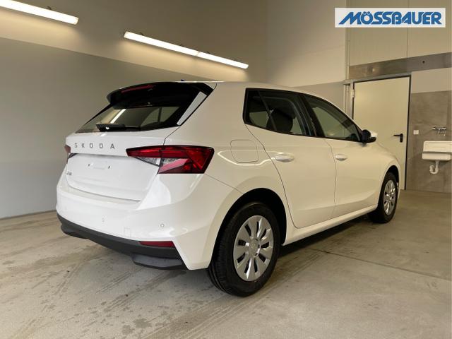 Skoda / Fabia / Weiß / / / 95PS Sitzheizung+4 Jahre Garantie