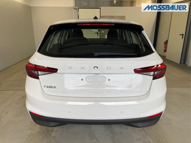 Skoda / Fabia / Weiß / / / 95PS Sitzheizung+4 Jahre Garantie