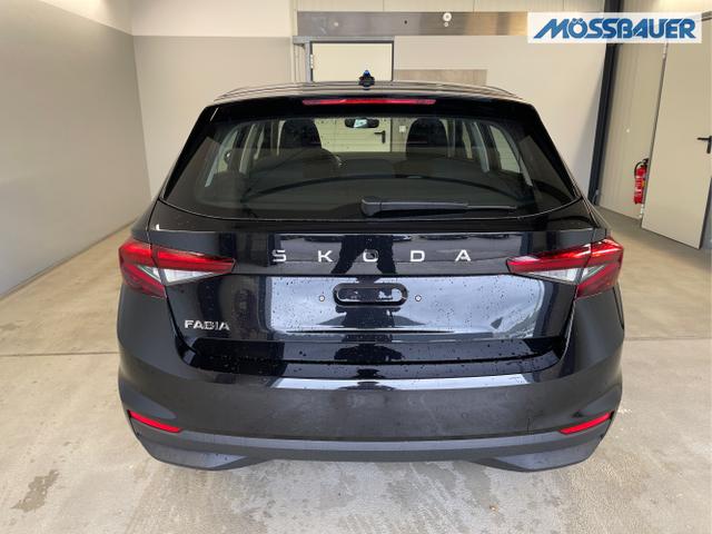 Skoda / Fabia / Schwarz / / / 95PS Sitzheizung+4 Jahre Garantie