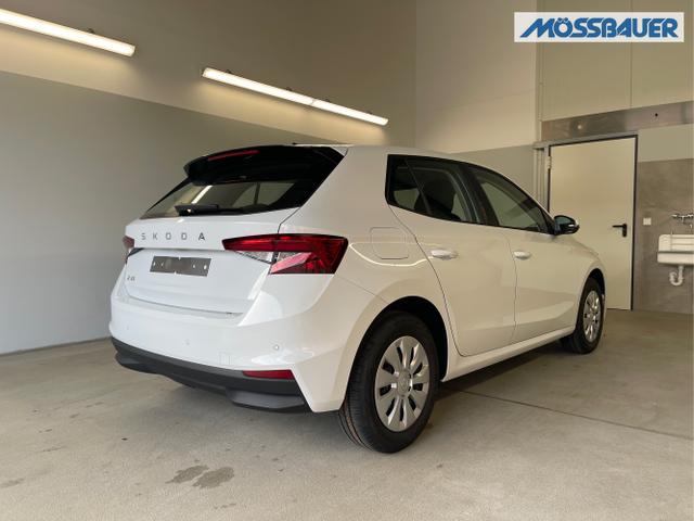 Skoda / Fabia / Weiß / / / 95PS Sitzheizung+App-Connect