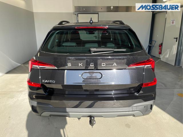 Skoda / KAMIQ / Schwarz / / / 115PS DSG Matrix+AHK+Kamera+PDC vor+hi+Kessy+Sitzheizung+GVL