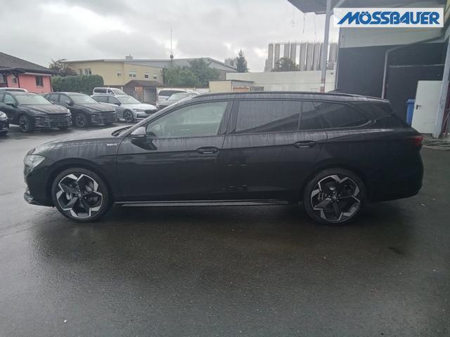 Skoda Superb Combi Sportline 2.0 TSI 7-Gang-DSG 4x4 