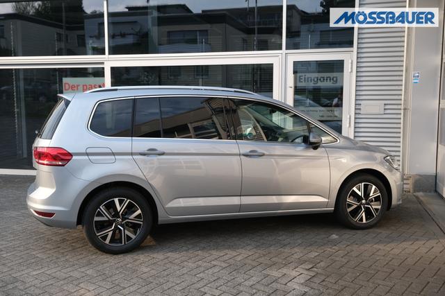 VW Touran 1.5 TSI DSG Oyster Silber Metallic 