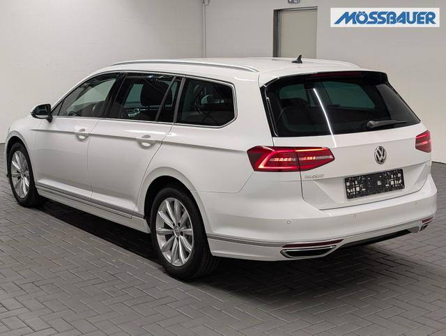 Volkswagen Passat Variant Highline R-Line LED/Navi/SHZ/AHK 