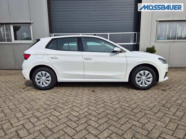 Skoda Fabia 1.0 TSI 95PS Selection 5-t&uuml;rig R&uuml;ckf.Kamera Parksensoren Sitzheizung Multifunktionslenkrad Klima Skoda-Radio Bluetooth Touchscreen Tempomat Nebelsch. Apple CarPlay + Android Auto 