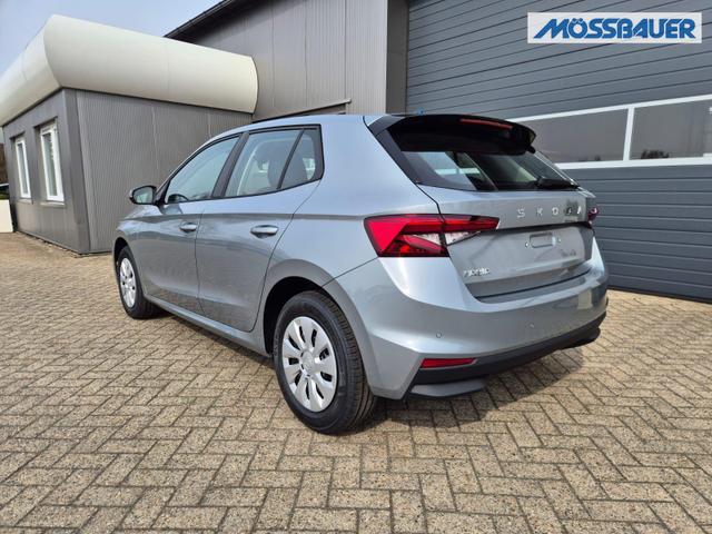 Skoda Fabia 1.0 TSI 95PS Selection 5-t&uuml;rig R&uuml;ckf.Kamera Parksensoren Sitzheizung Multifunktionslenkrad Klima Skoda-Radio Bluetooth Touchscreen Tempomat Nebelsch. Apple CarPlay + Android Auto 