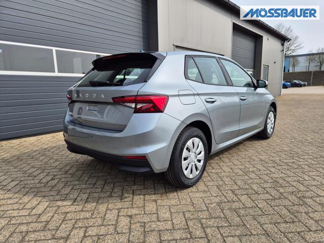Skoda Fabia 1.0 TSI 95PS Selection 5-t&uuml;rig R&uuml;ckf.Kamera Parksensoren Sitzheizung Multifunktionslenkrad Klima Skoda-Radio Bluetooth Touchscreen Tempomat Nebelsch. Apple CarPlay + Android Auto 